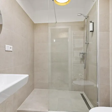 Lam Klimt - Ac - Balcony *