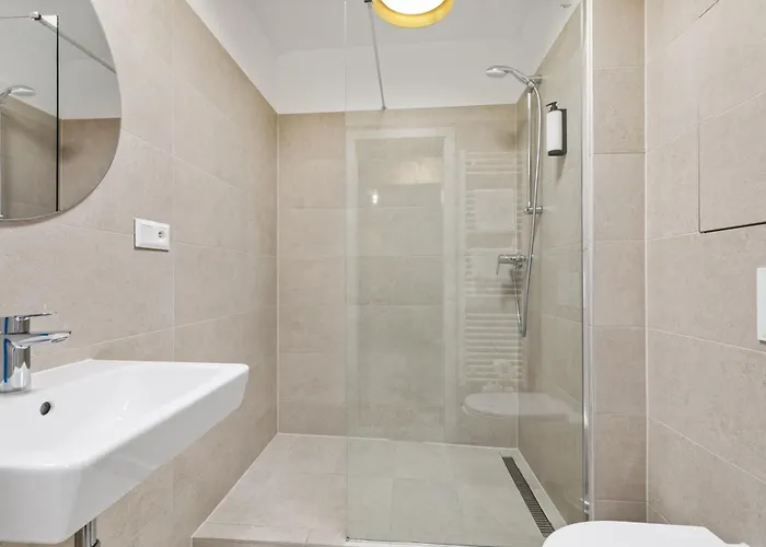 Lam Klimt - Ac - Balcony *